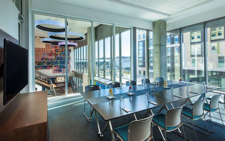 Hotel Aloft Boston Seaport