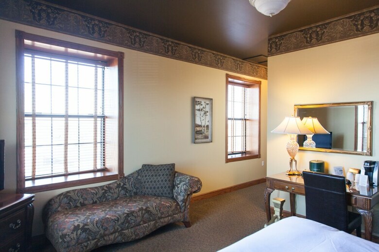 Hotel Landmark Inn