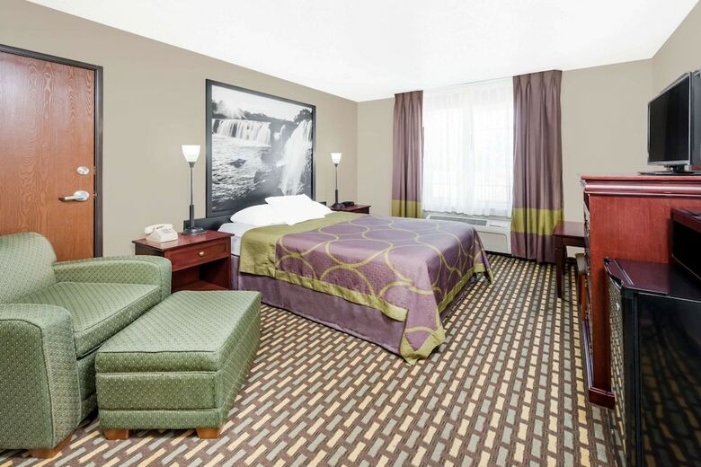 Hotel Super 8 Motel - Bolivar