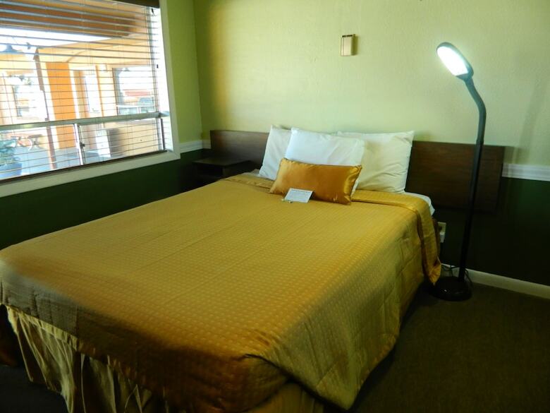 Hotel Country Motor Inn
