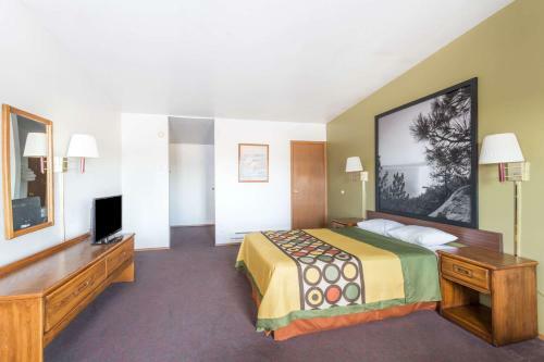 Hotel Super 8 By Wyndham Wells
