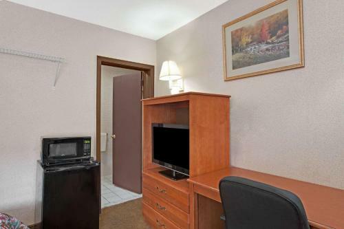 Motel Knights Inn Pine Brook