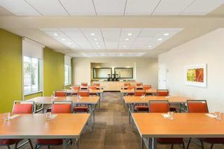 Hotel Home2 Suites By Hilton Farmington/bloomfield