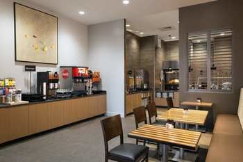 Hotel Embassy Suites Charlotte/ayrsley