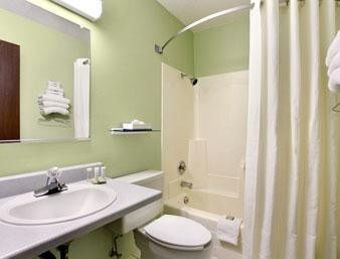 Hotel Super 8 Fargo Airport