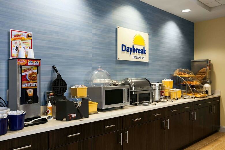 Hotel Days Inn & Suites Altoona
