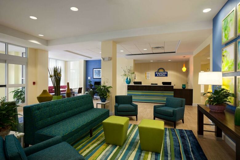 Hotel Days Inn & Suites Altoona
