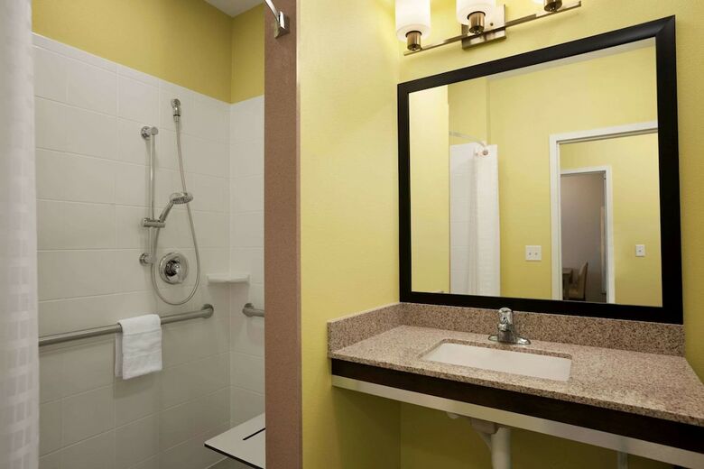 Hotel Days Inn & Suites Altoona