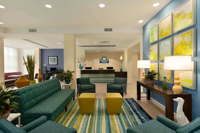 Hotel Days Inn & Suites Altoona