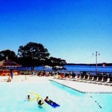 Hotel Clarion Resort On The Lake