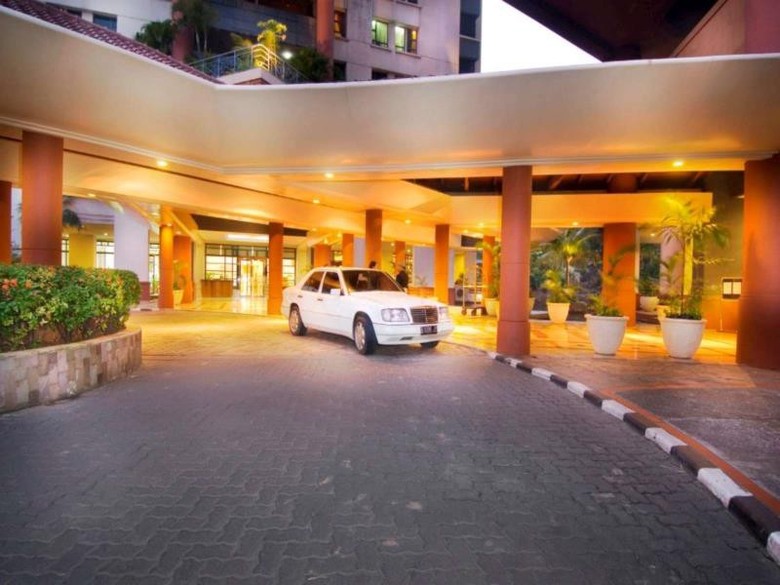 Hotel Grand Tropic Suites