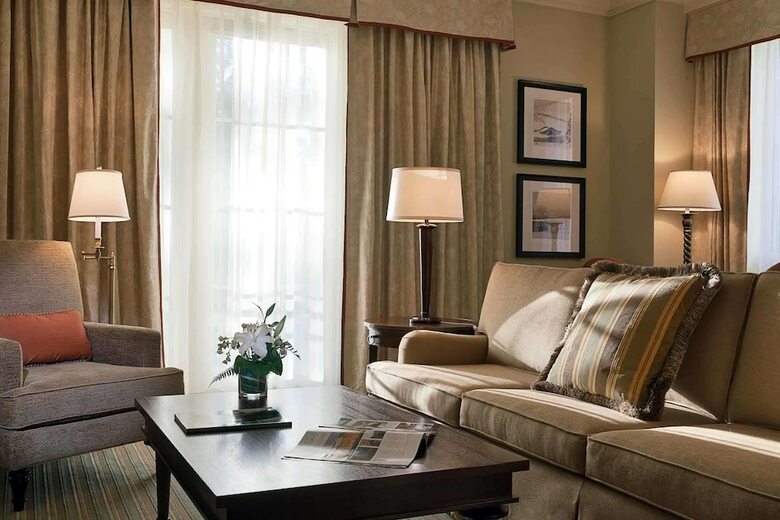Hotel Salamander Resort And Spa