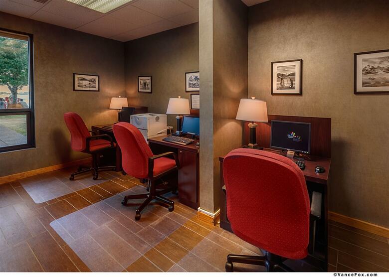 Best Western Plus Silverdale Beach Hotel