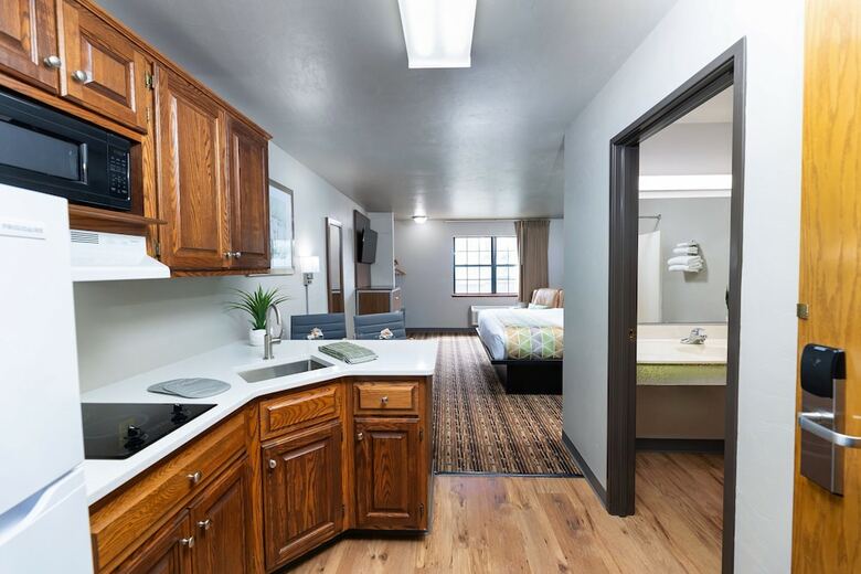 Hotel Extended Stay Airport