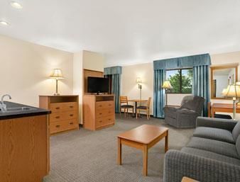 Hotel Super 8 Motel - Monroe