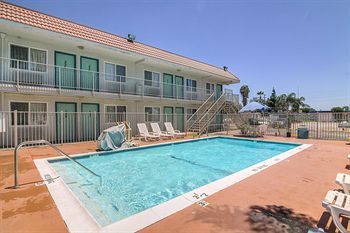 Motel 6 Los Angeles - Van Nuys/north Hills