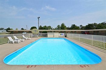 Motel Americas Best Value Inn Iola