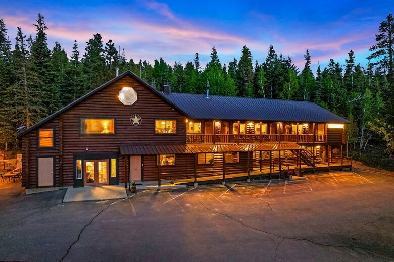 Lodge Duck Creek Village Inn