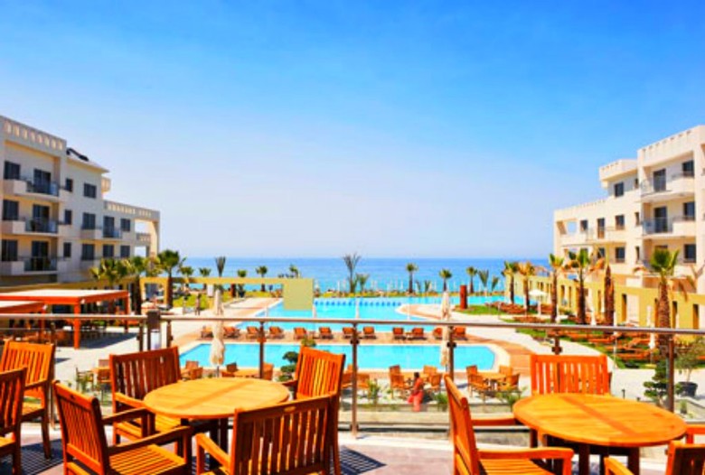 Hotel Capital Coast Resort & Spa