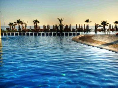 Hotel Capital Coast Resort & Spa