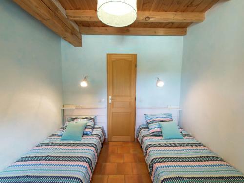 Maison De Vacances - St Alban-auriolles 2