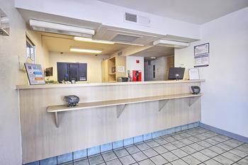 Motel 6 Porterville