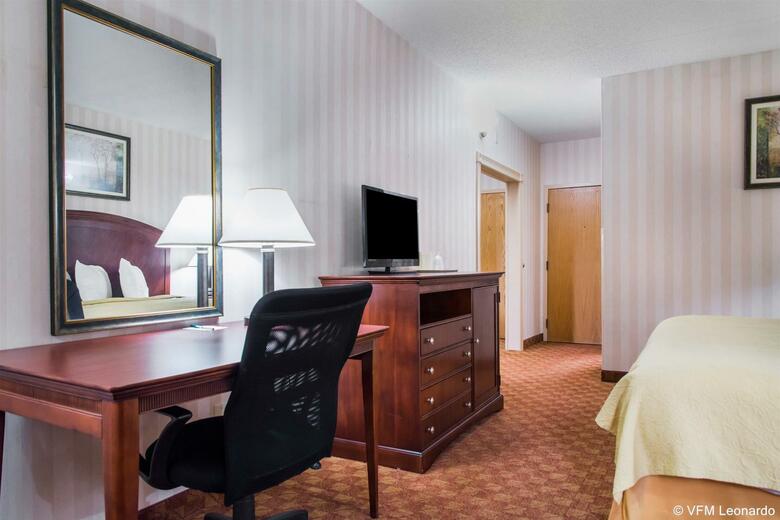 Hotel Quality Inn & Suites