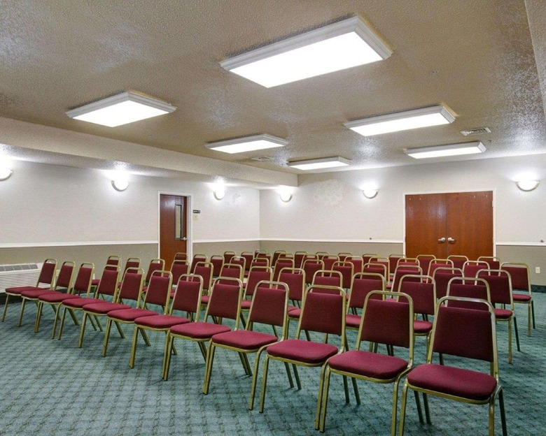 Hotel Quality Inn And Suites Airport