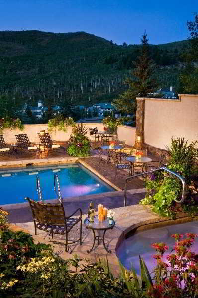 Hotel The Pines Lodge