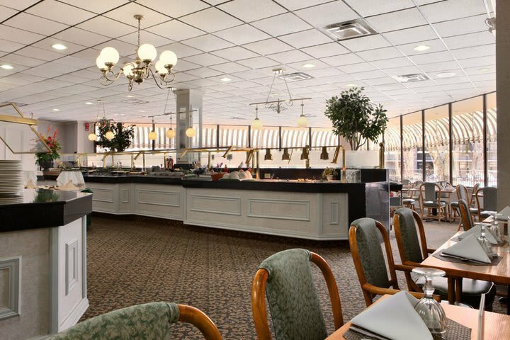 Hotel Ramada Conference Center Jacks