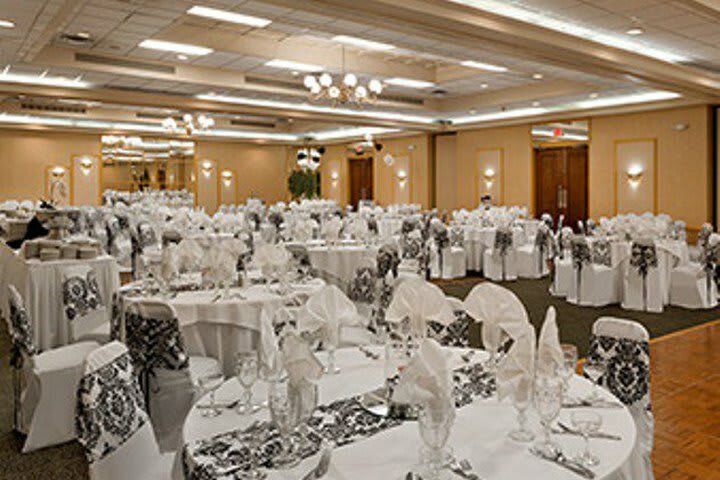 Hotel Ramada Conference Center Jacks