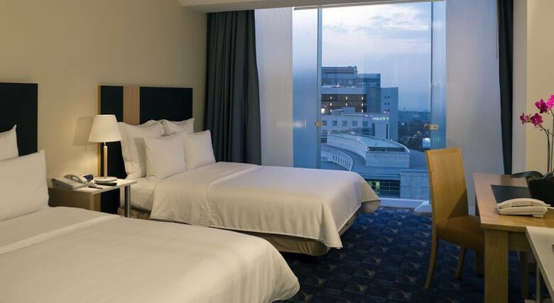 Hotel Doubletree By Hilton Mexico City Santa Fe