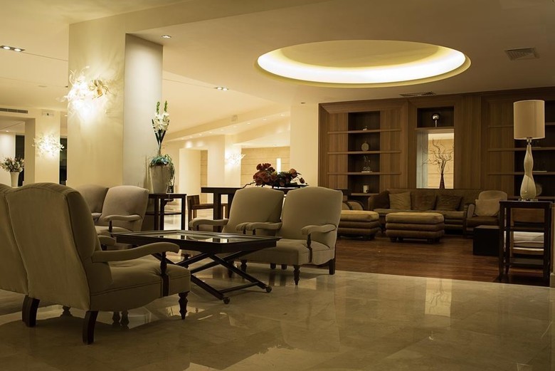 Hotel The Ixian Grand