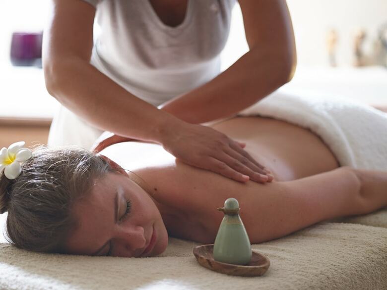 Hotel The Ixian Grand