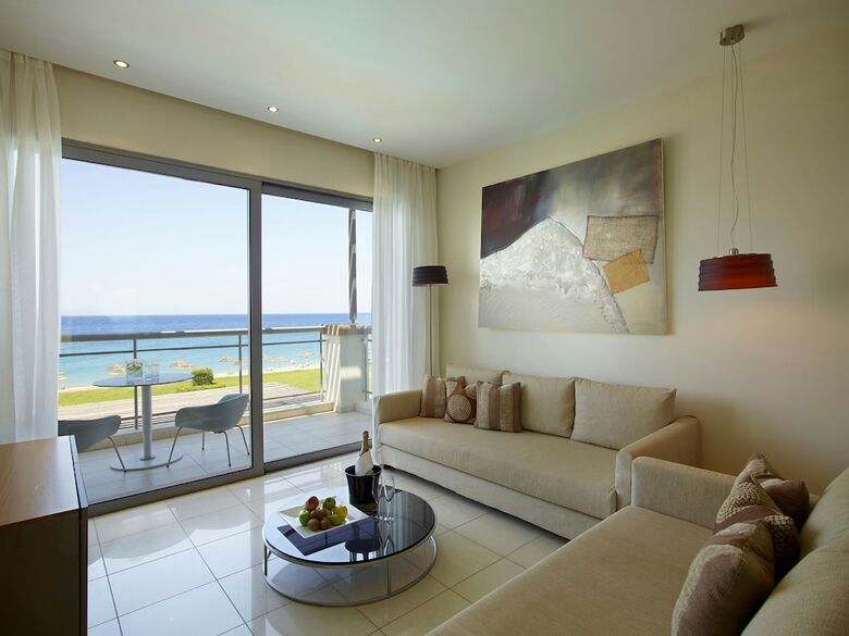Hotel The Ixian Grand