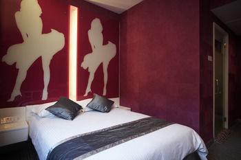 Hotel Re