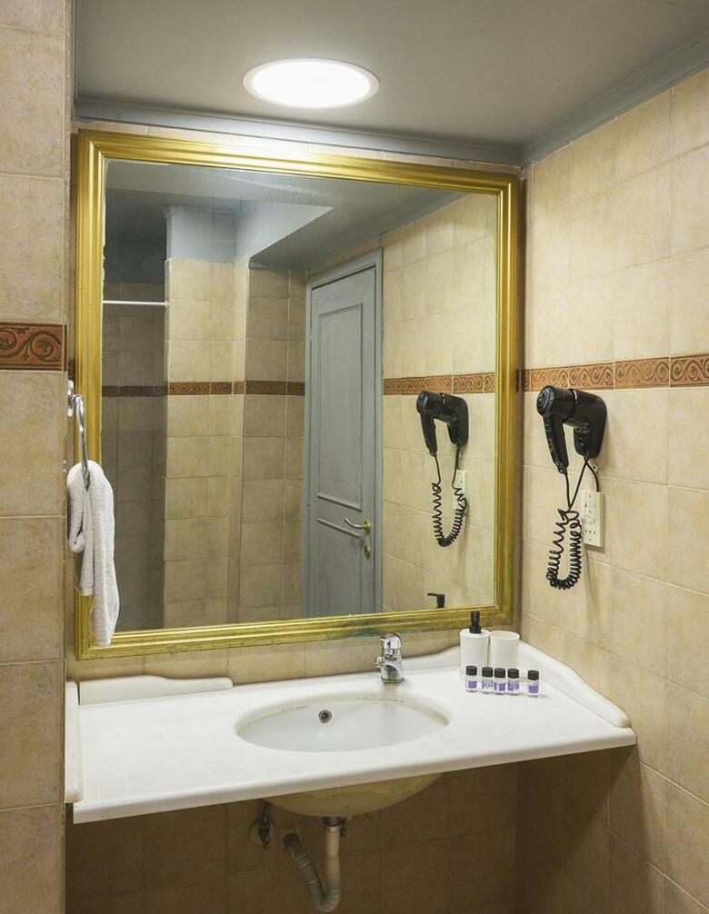 Hotel Le Palace