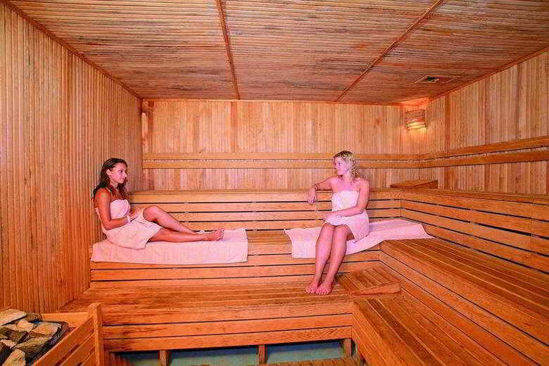 Corolla Hotel