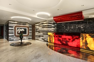 Veyron Hotels
