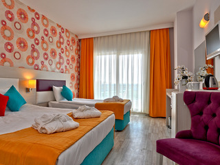 Hotel Ramada Resort Side