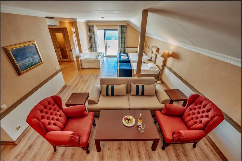 Utopia World Hotel