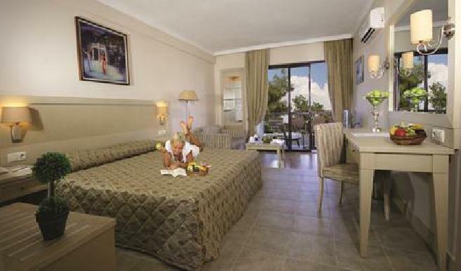 Utopia World Hotel