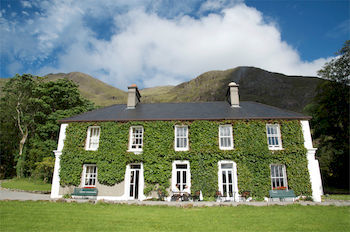 Delphi Lodge Hotel