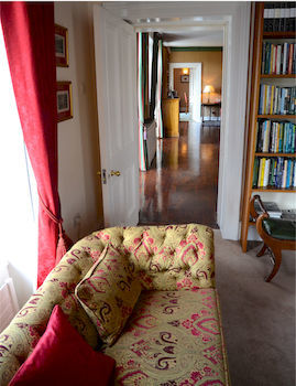 Delphi Lodge Hotel