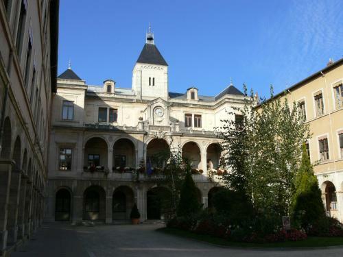 Hotel Ibis Lyon Sud Chasse Sur Rhone