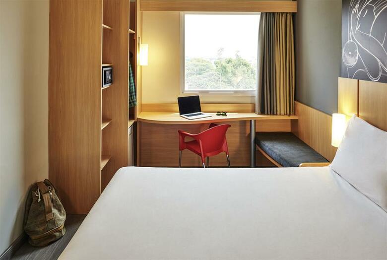 B&B Hotel Orly Rungis A�roport