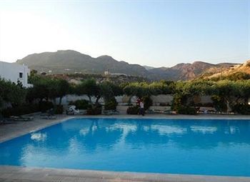 Hotel Villea Village