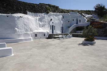 Hotel Aghios Artemios Traditional Houses