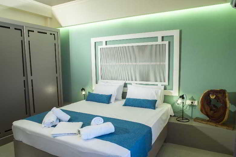 Hotel Elia Potie Studios