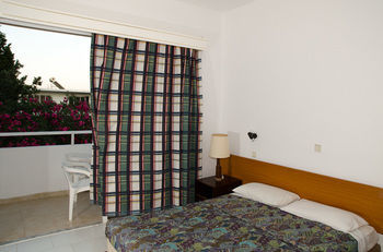 Hotel Gnest Apartments